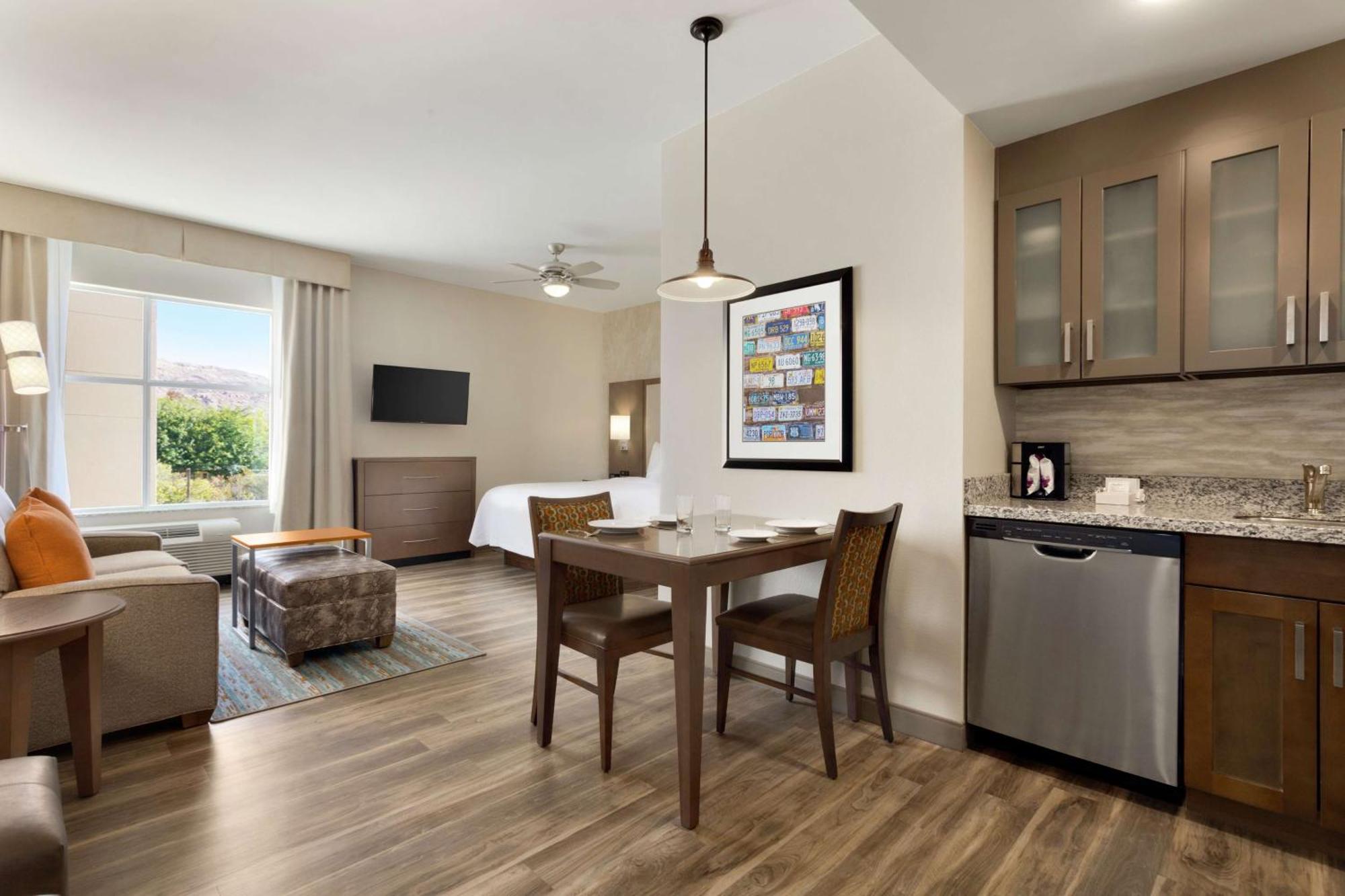 Homewood Suites By Hilton Moab Bagian luar foto